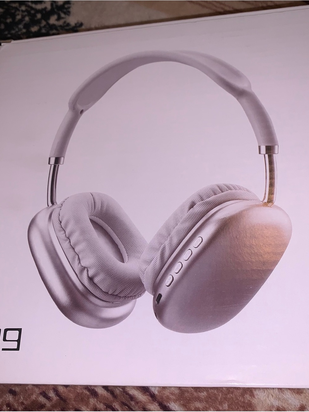 P9 White Over-Ear Headphones with Silver Accents